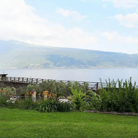 Villa San Giacomo Exclusive Lakefront With Stunning Lake Views And Private Lakefront Garden