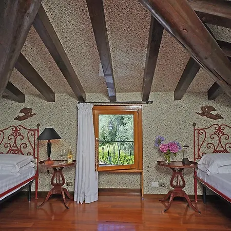 San Giacomo Exclusive Lakefront With Stunning Lake Views And Private Lakefront Garden *