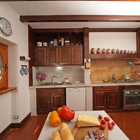 San Giacomo Exclusive Lakefront With Stunning Lake Views And Private Lakefront Garden * Gargnano